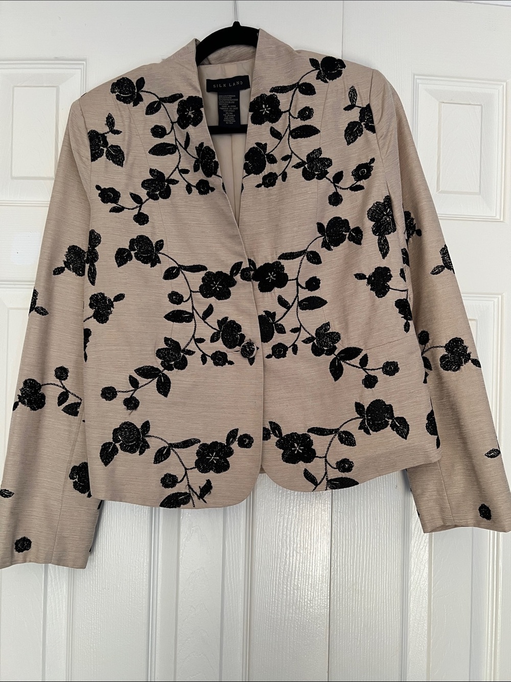 SilkLand Beige Floral Embroidered Blazer